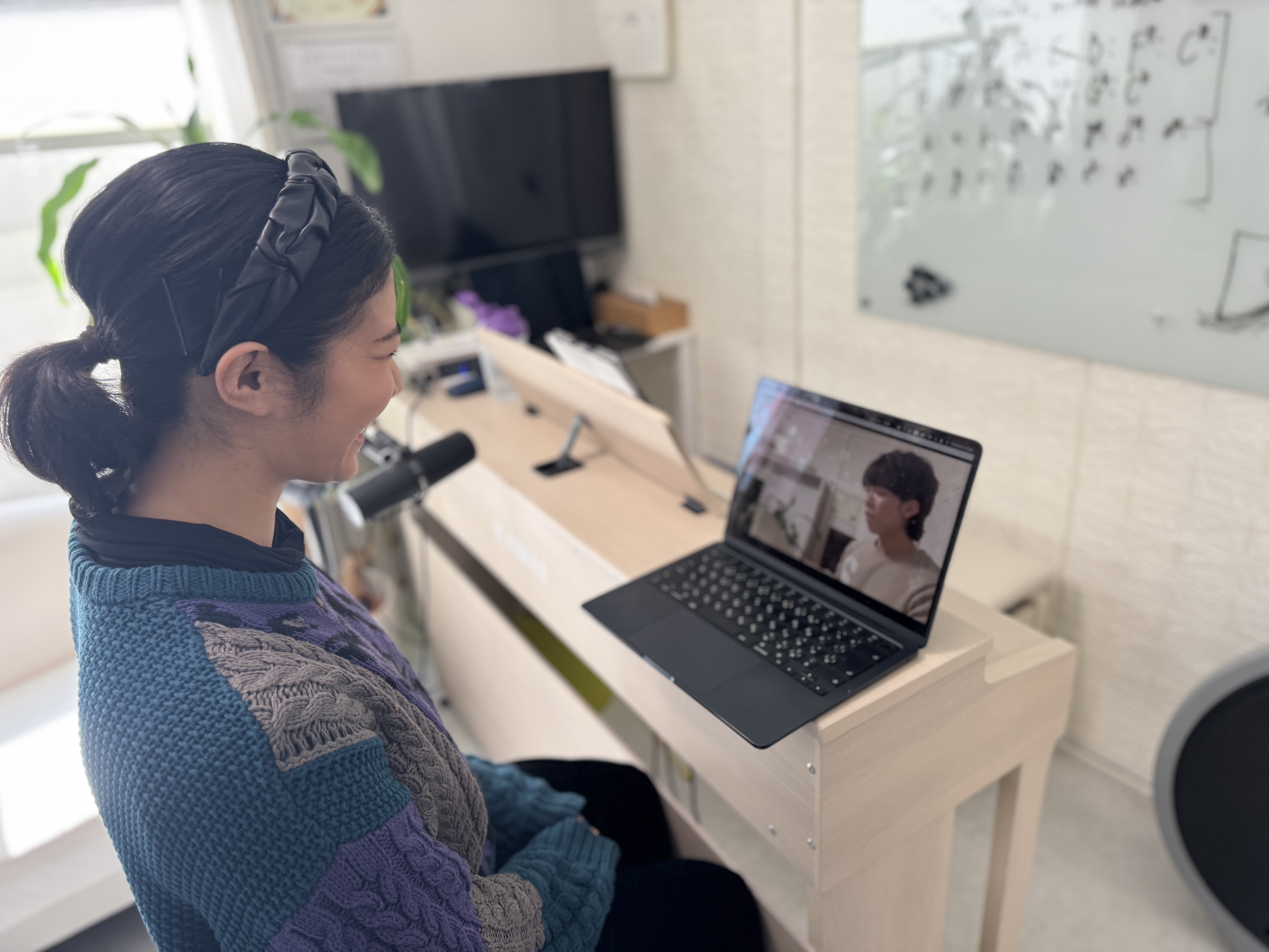 オンラインを中心とした
                            レッスン提供システム！